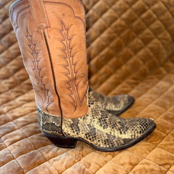 Vintage Tony Lama Snakeskin boots - Picture 5 of 8